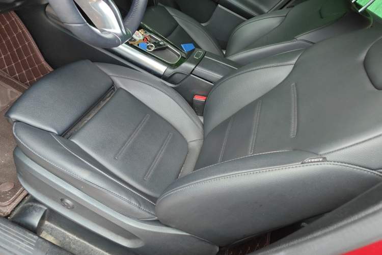 Used Mercedes-Benz GLA 2024 GLA 200 Left Front Seat