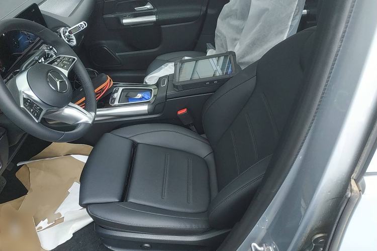 Used Mercedes-Benz GLA 2024 GLA 200 Left Front Seat