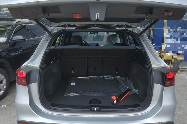 Used Mercedes-Benz GLA 2024 GLA 200 Trunk