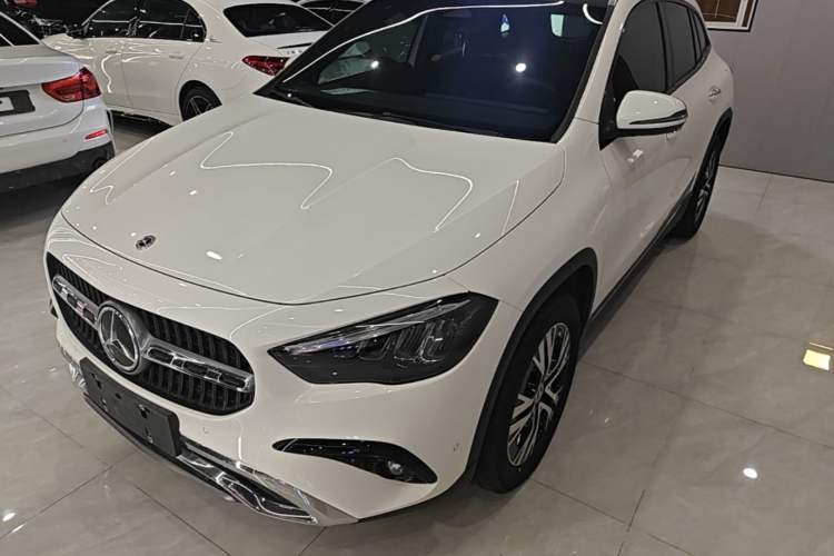 Used Mercedes-Benz GLA 2024 GLA 220 Guazi used car, China used car export, Used car for sale, Used  cars, Cheapest cars for sale