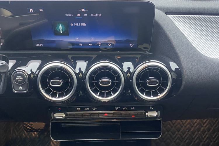 Used Mercedes-Benz GLA 2024 GLA 200 Audio And AC Panel