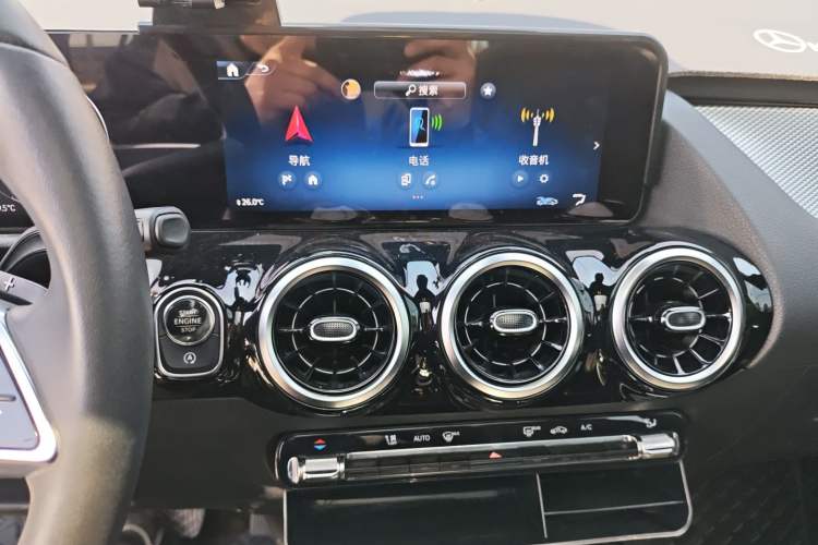 Used Mercedes-Benz GLA 2024 GLA 200 Audio And AC Panel