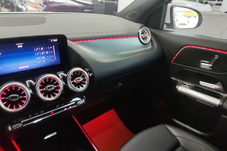 Used Mercedes-Benz GLA 2024 GLA 220 Audio And AC Panel
