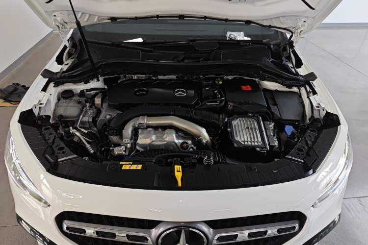Used Mercedes-Benz GLA 2024 GLA 220 Engine Bay