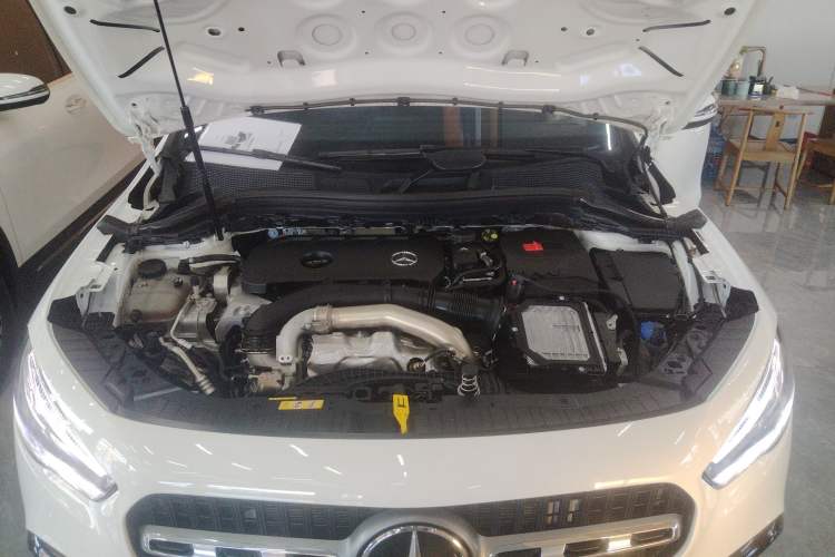 Used Mercedes-Benz GLA 2024 GLA 220 Engine Bay