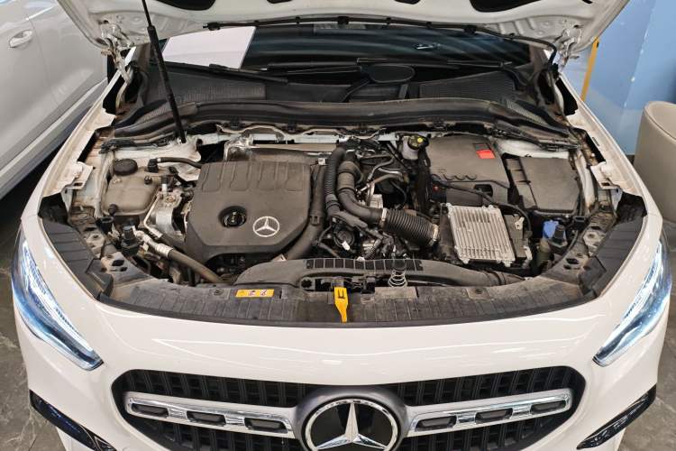 Used Mercedes-Benz GLA 2024 GLA 200 Engine Bay