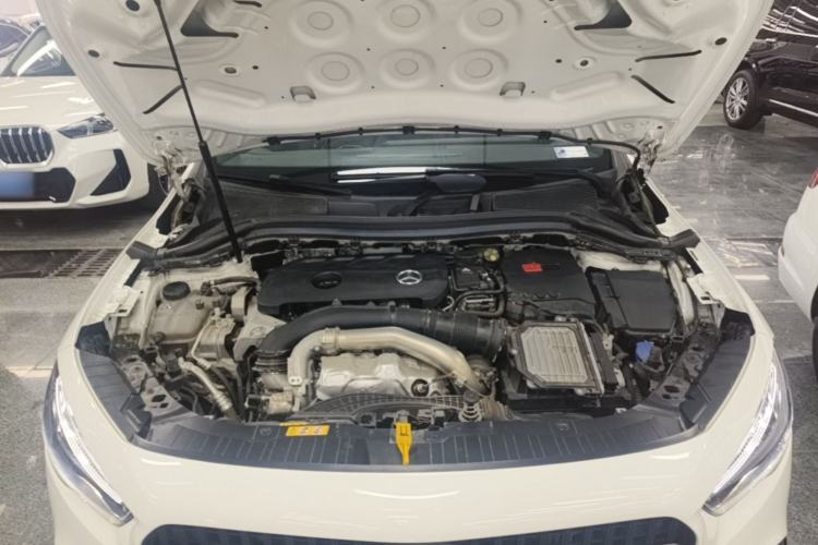 Used Mercedes-Benz GLA 2024 GLA 220 Engine Bay
