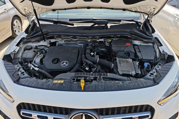 Used Mercedes-Benz GLA 2024 GLA 200 Engine Bay
