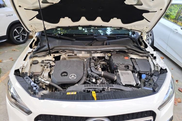 Used Mercedes-Benz GLA 2024 GLA 200 Engine Bay