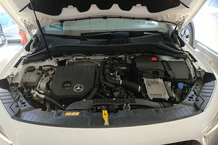Used Mercedes-Benz GLA 2024 GLA 200 Engine Bay