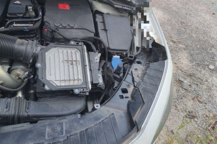 Used Mercedes-Benz GLA 2024 GLA 220 Engine Bay Left