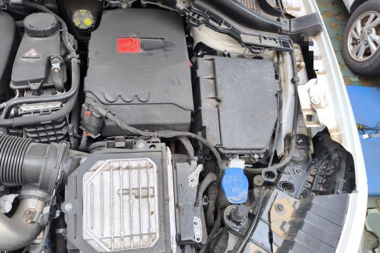 Used Mercedes-Benz GLA 2024 GLA 220 Engine Bay Left
