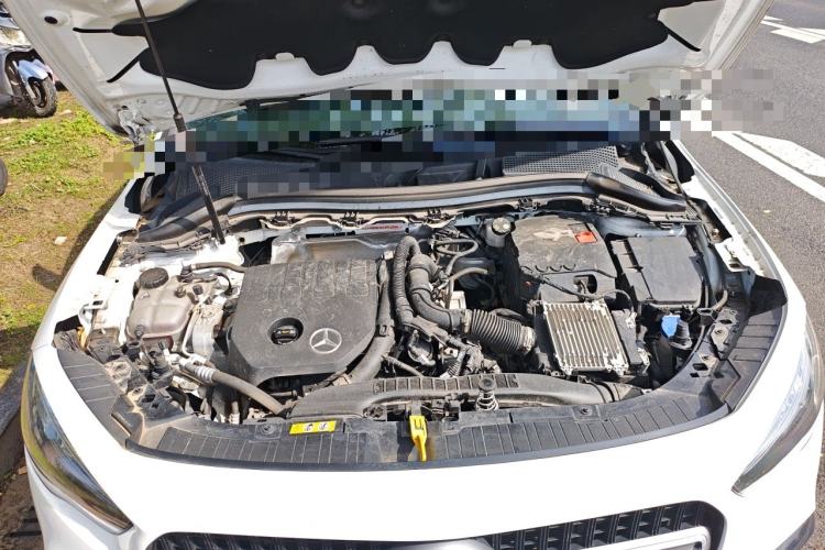 Used Mercedes-Benz GLA 2024 GLA 200 Engine Bay