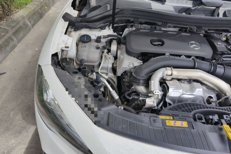 Used Mercedes-Benz GLA 2024 GLA 220 Engine Bay Right