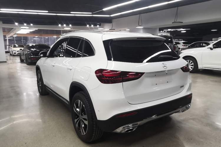 Used Mercedes-Benz GLA 2024 GLA 200 Exterior 2