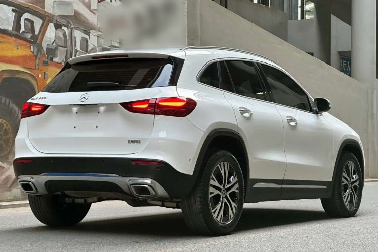 Used Mercedes-Benz GLA 2024 GLA 220 Exterior 2