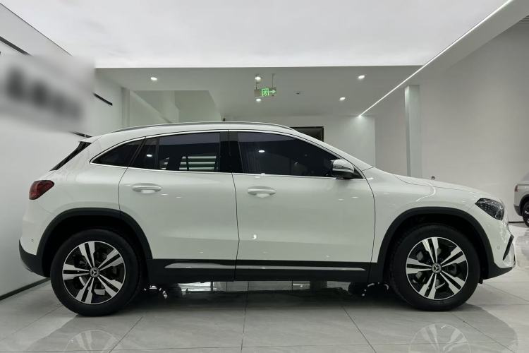 Used Mercedes-Benz GLA 2024 GLA 200 Exterior 2