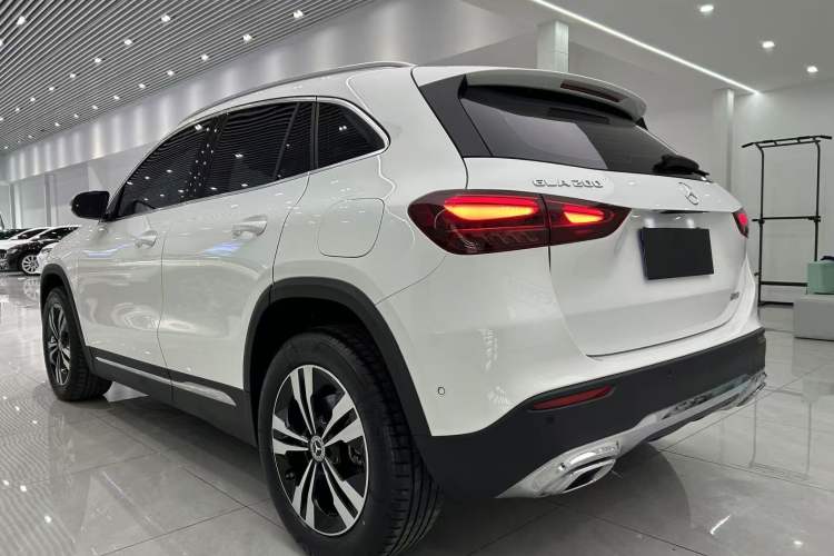 Used Mercedes-Benz GLA 2024 GLA 200 Exterior 3