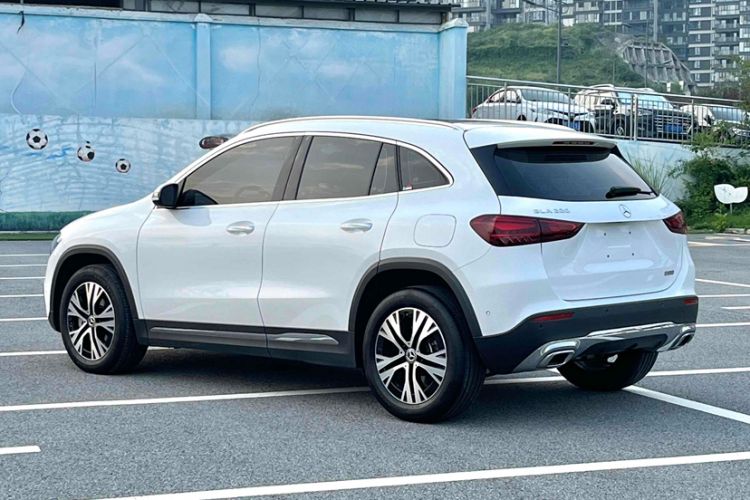 Used Mercedes-Benz GLA 2024 GLA 220 Exterior 4