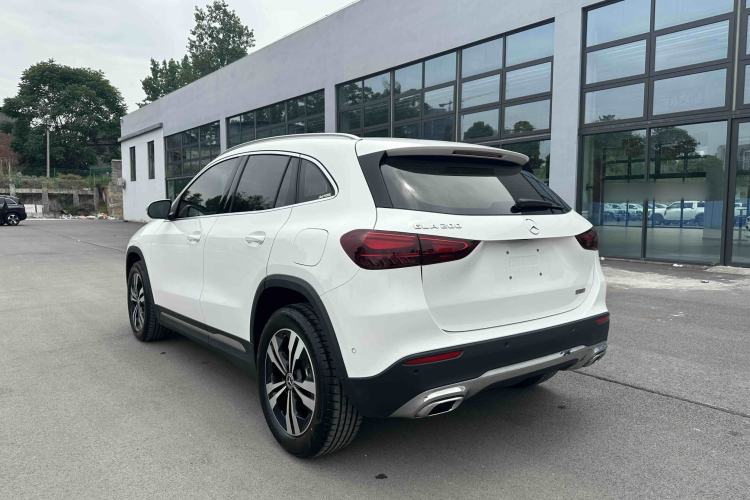 Used Mercedes-Benz GLA 2024 GLA 200 Exterior 4