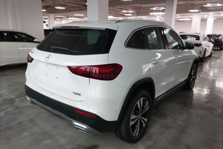 Used Mercedes-Benz GLA 2024 GLA 200 Exterior 5