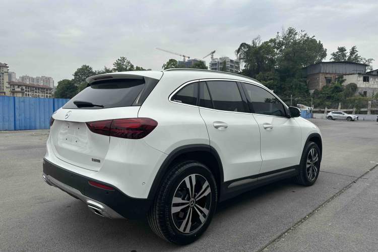 Used Mercedes-Benz GLA 2024 GLA 200 Exterior 6
