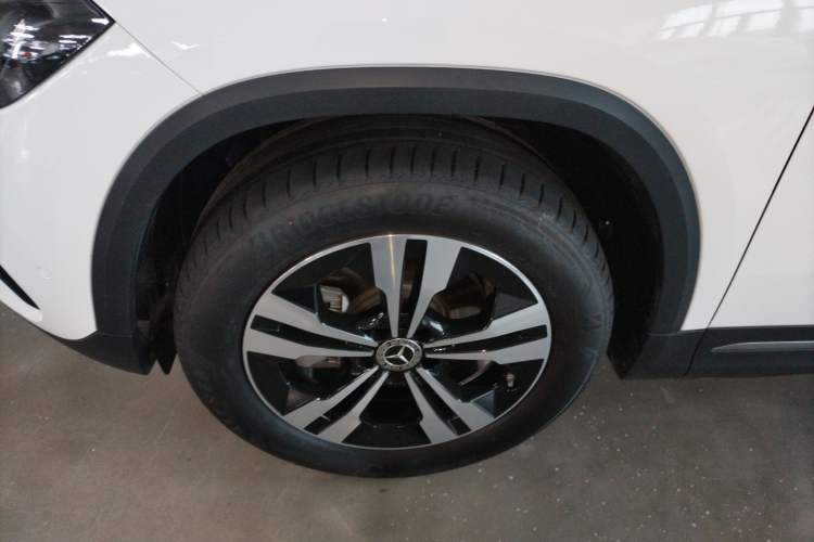 Used Mercedes-Benz GLA 2024 GLA 200 Exterior 7