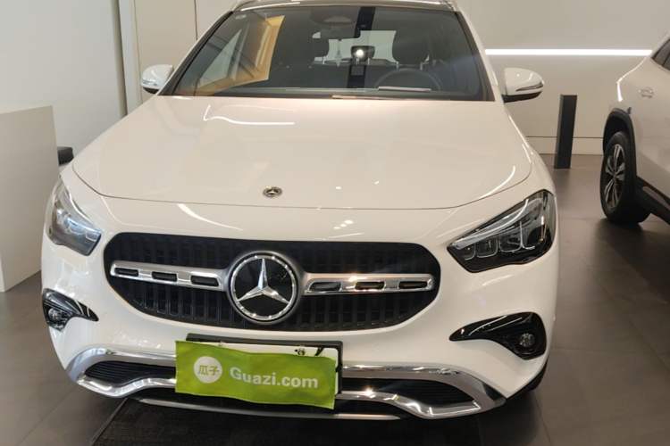 Used Mercedes-Benz GLA 2024 GLA 220 Front