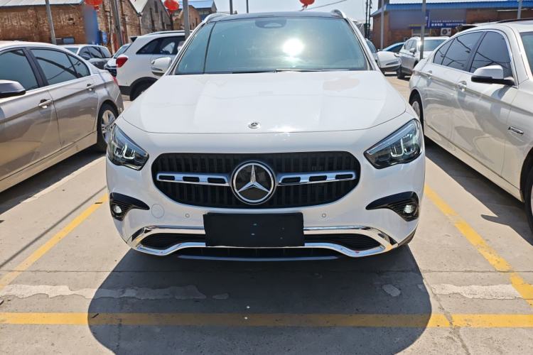 Used Mercedes-Benz GLA 2024 GLA 200 Front