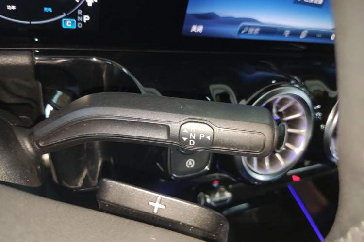 Used Mercedes-Benz GLA 2024 GLA 220 Gear Lever