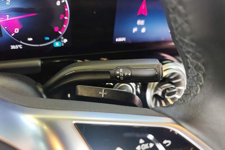 Used Mercedes-Benz GLA 2024 GLA 220 Gear Lever