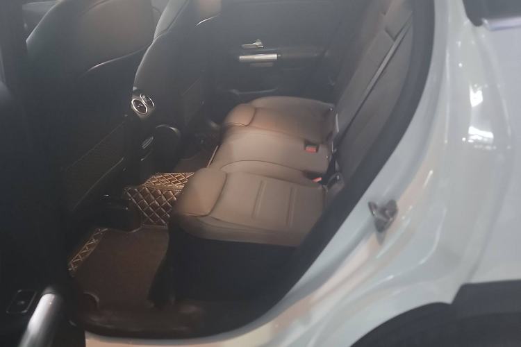Used Mercedes-Benz GLA 2024 GLA 200 Interior 1