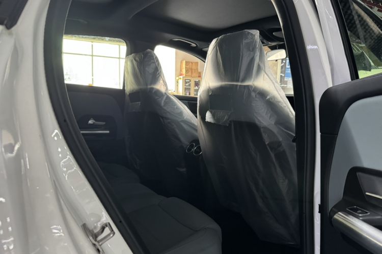Used Mercedes-Benz GLA 2024 GLA 220 4MATIC Interior 10