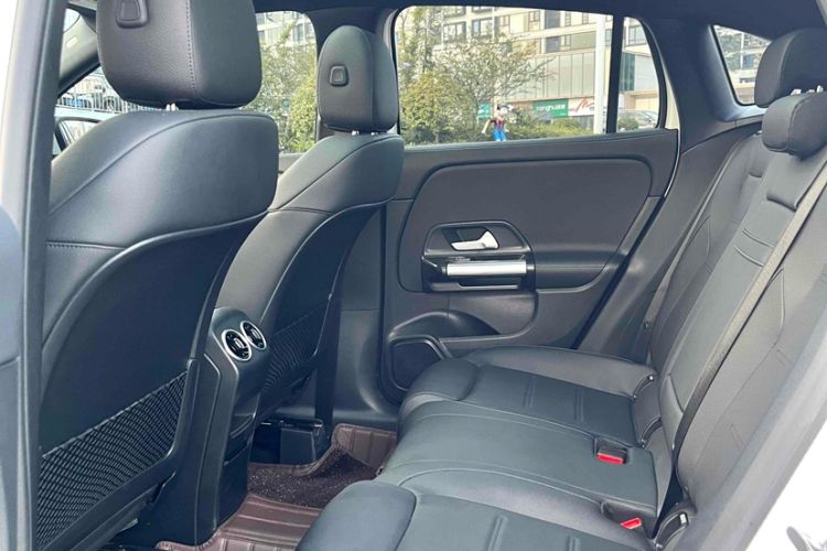 Used Mercedes-Benz GLA 2024 GLA 220 Interior 2