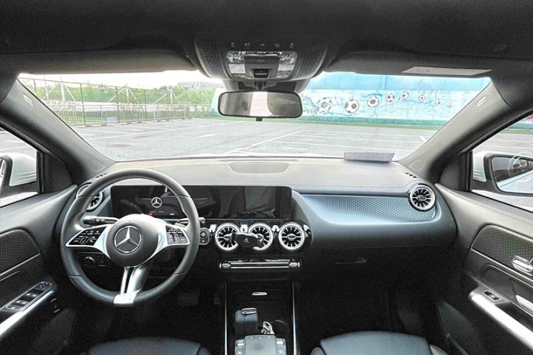 Used Mercedes-Benz GLA 2024 GLA 220 Interior 3