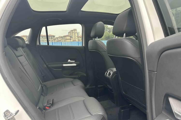 Used Mercedes-Benz GLA 2024 GLA 200 Interior 5