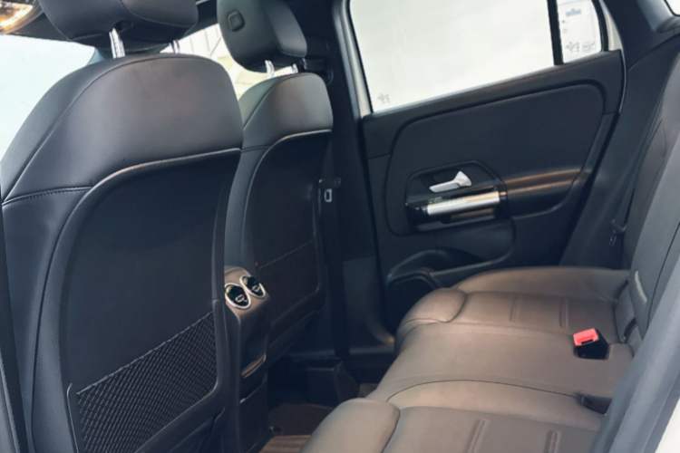 Used Mercedes-Benz GLA 2024 GLA 200 Interior 6
