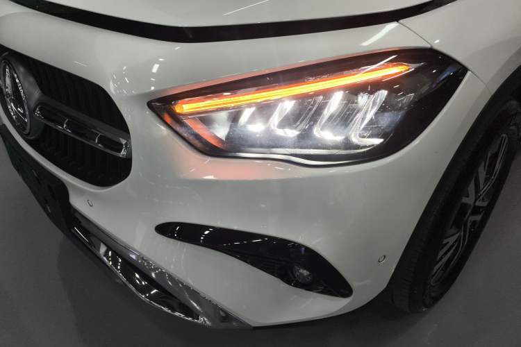 Used Mercedes-Benz GLA 2024 GLA 220 Left Front Headlight