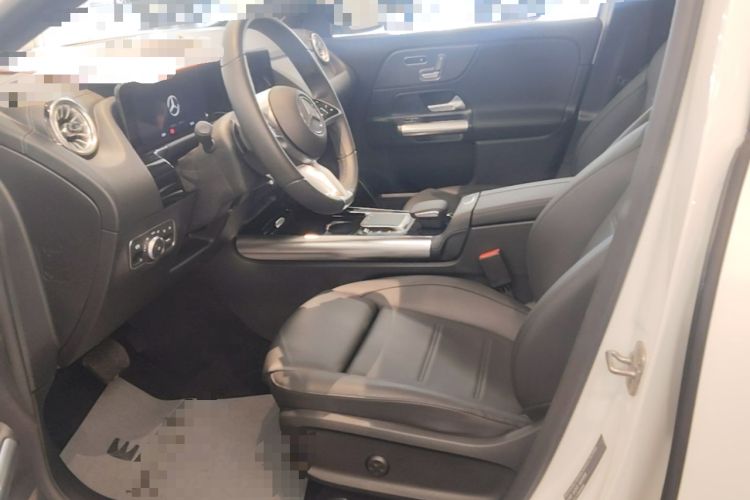 Used Mercedes-Benz GLA 2024 GLA 220 Left Front Seat