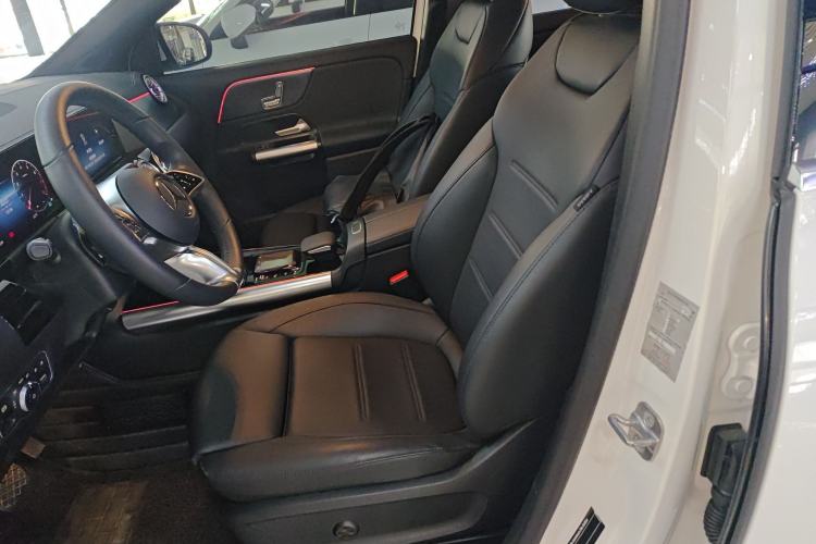 Used Mercedes-Benz GLA 2024 GLA 220 Left Front Seat