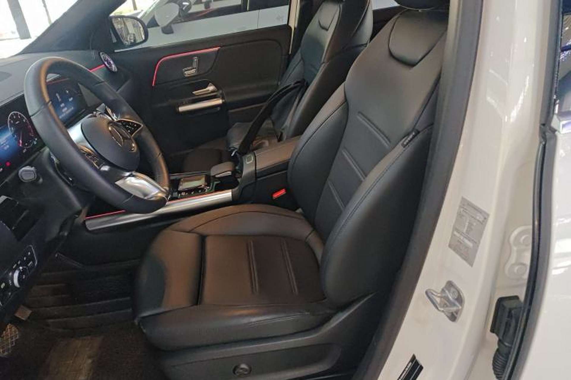 Used Mercedes-Benz GLA 2024 GLA 220 Left Front Seat