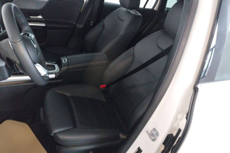 Used Mercedes-Benz GLA 2024 GLA 200 Left Front Seat