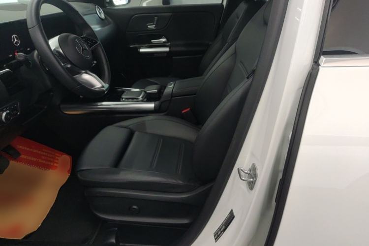 Used Mercedes-Benz GLA 2024 GLA 220 Left Front Seat