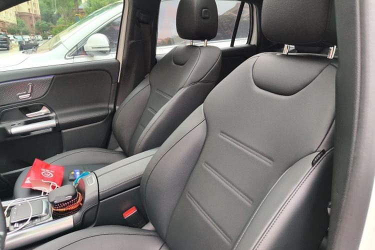Used Mercedes-Benz GLA 2024 GLA 220 Left Front Seat