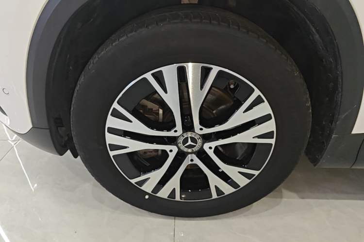 Used Mercedes-Benz GLA 2024 GLA 220 Left Front Wheel Hub