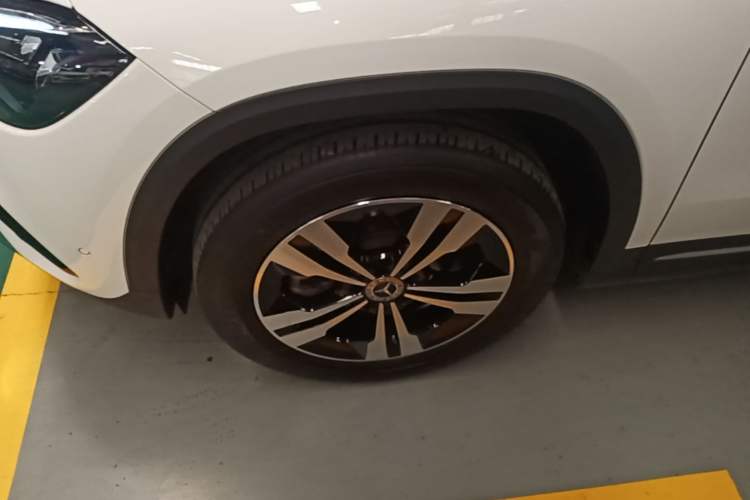 Used Mercedes-Benz GLA 2024 GLA 200 Left Front Wheel Hub