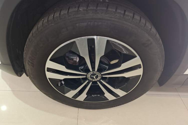 Used Mercedes-Benz GLA 2024 GLA 200 Left Front Wheel Hub