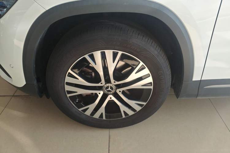 Used Mercedes-Benz GLA 2024 GLA 220 Left Front Wheel Hub