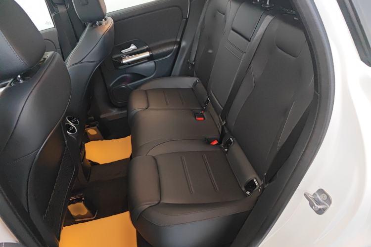 Used Mercedes-Benz GLA 2024 GLA 220 Left Rear Seat
