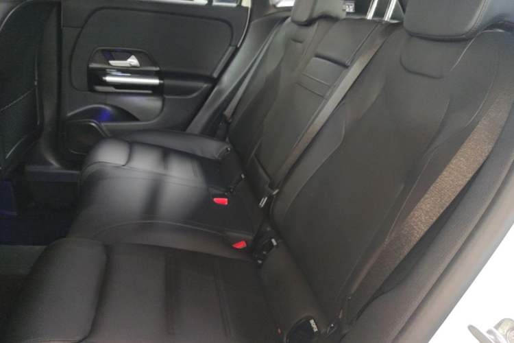 Used Mercedes-Benz GLA 2024 GLA 220 Left Rear Seat